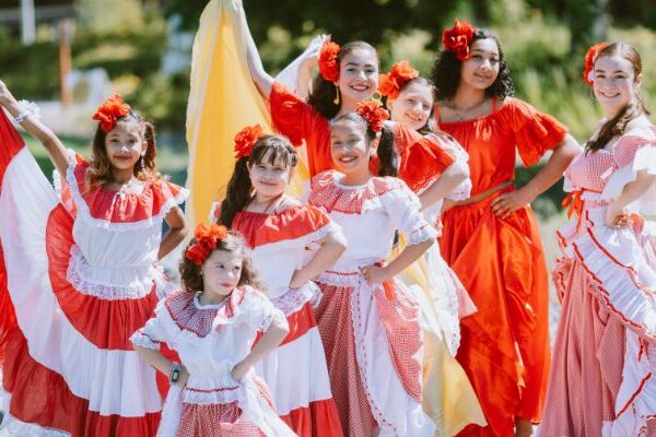 Bailes típicos de la región andina